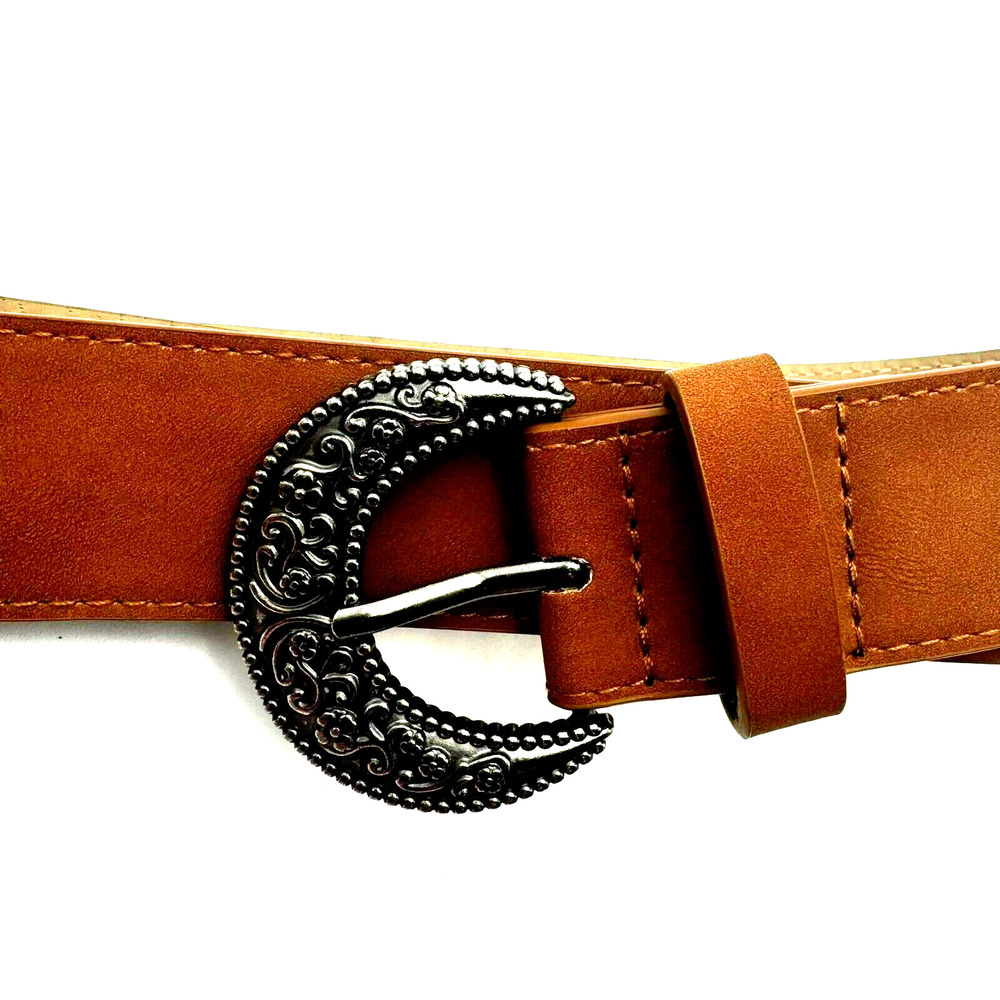 KOHLS Women's Medium Brown Fashion Belt Vegan Leather Silver Round Floral Buckle